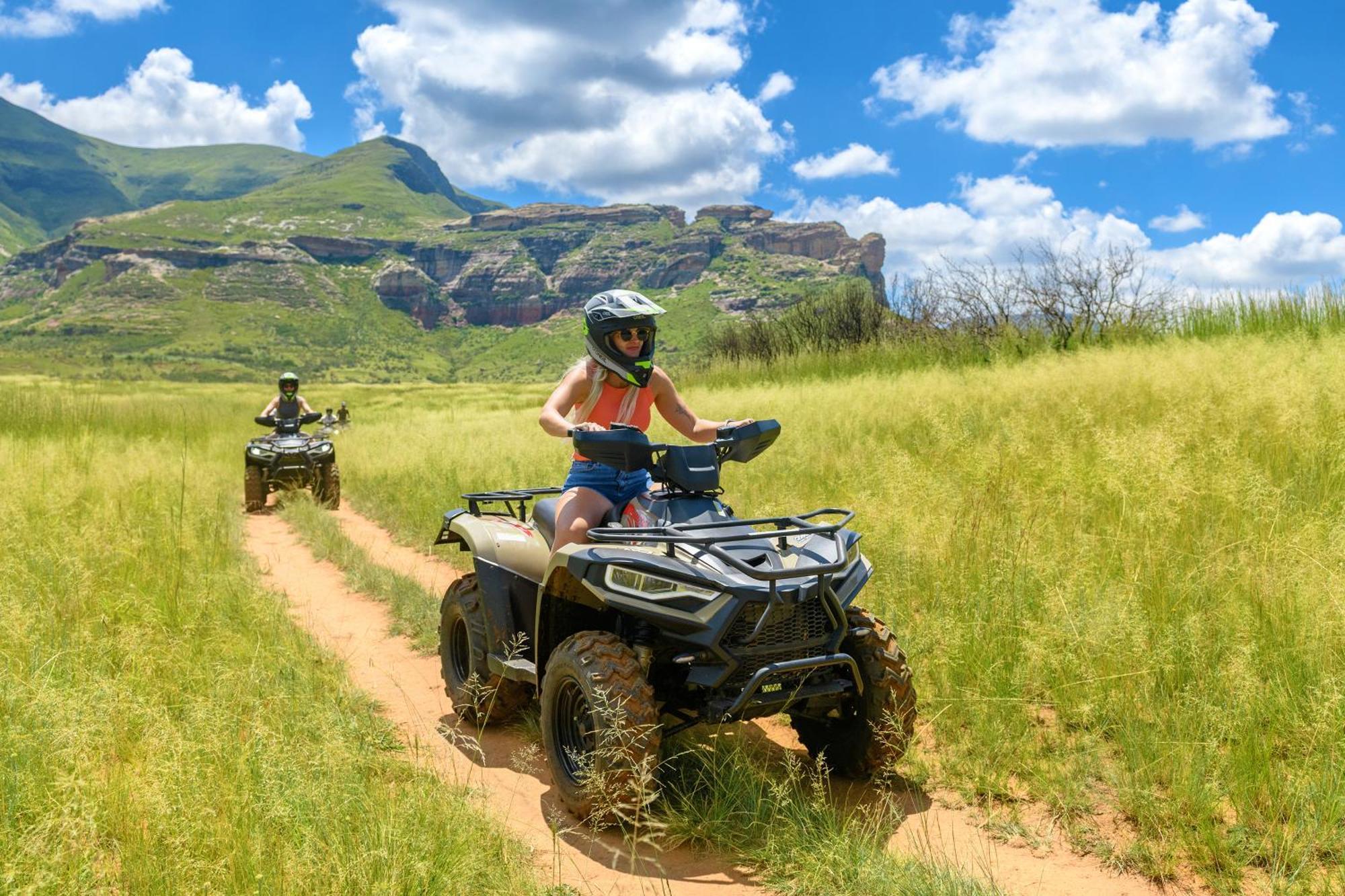 Kiara Lodge Clarens Exterior foto
